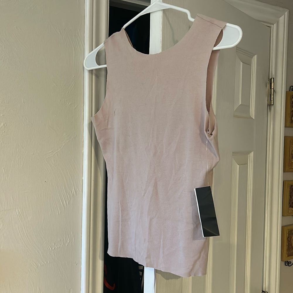 Brand new very cute top size M